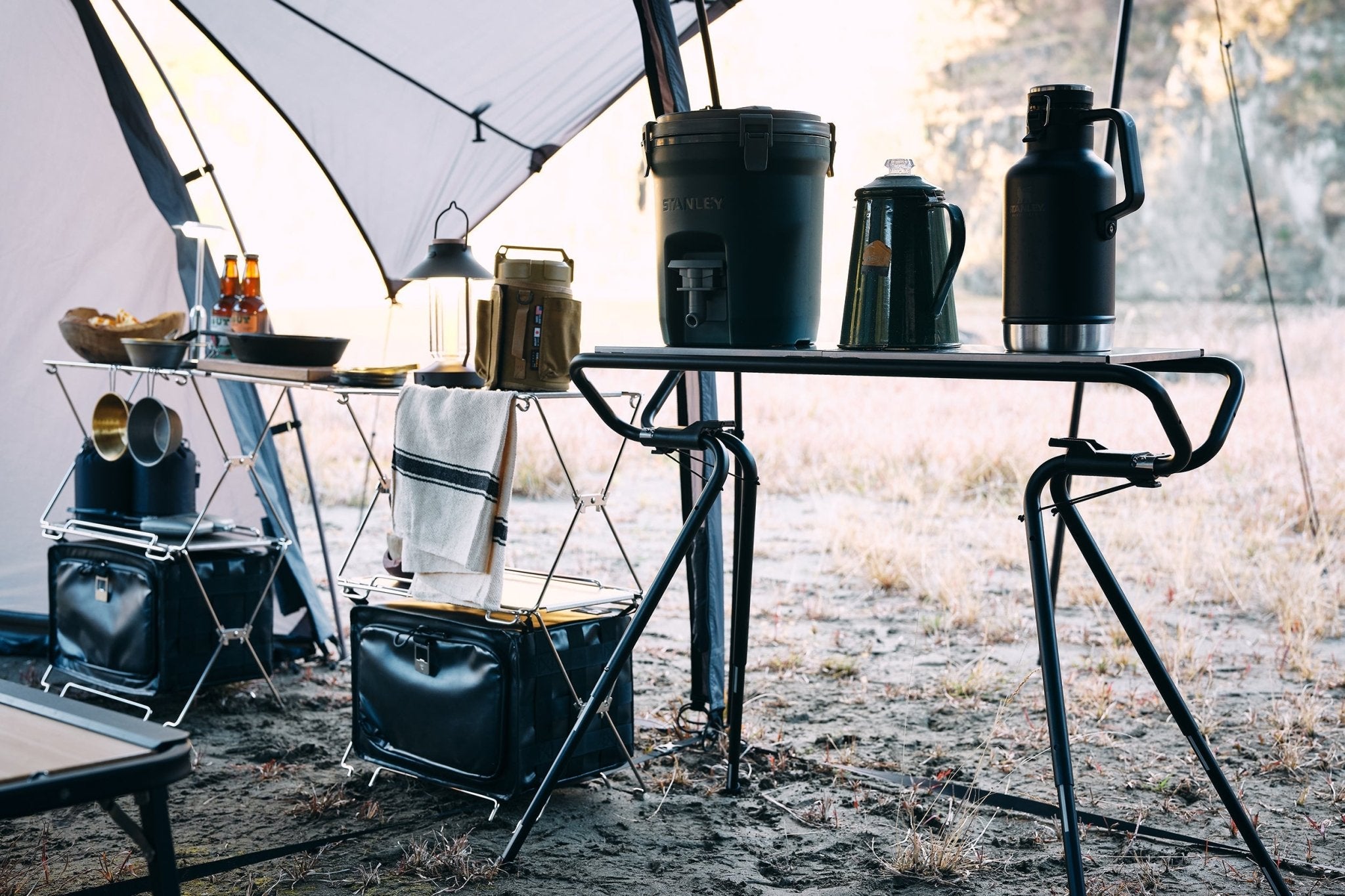 キャンプ用の折りたたみ棚（シェルフ） - TOKYO CRAFTSのキャンプ用品