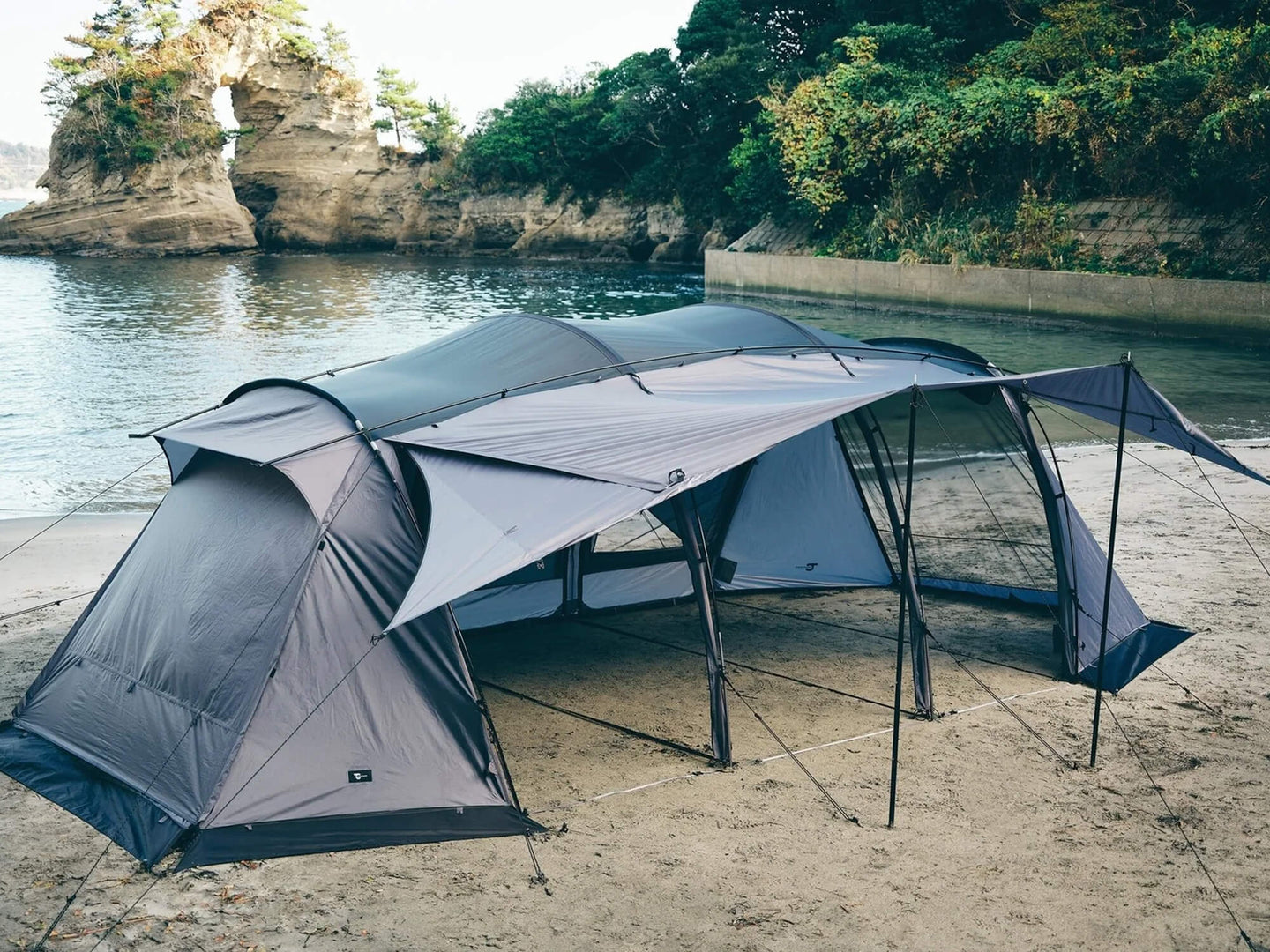 季節、天候、場所、あらゆる変化に柔軟に対応できるオールラウンドシェルター。