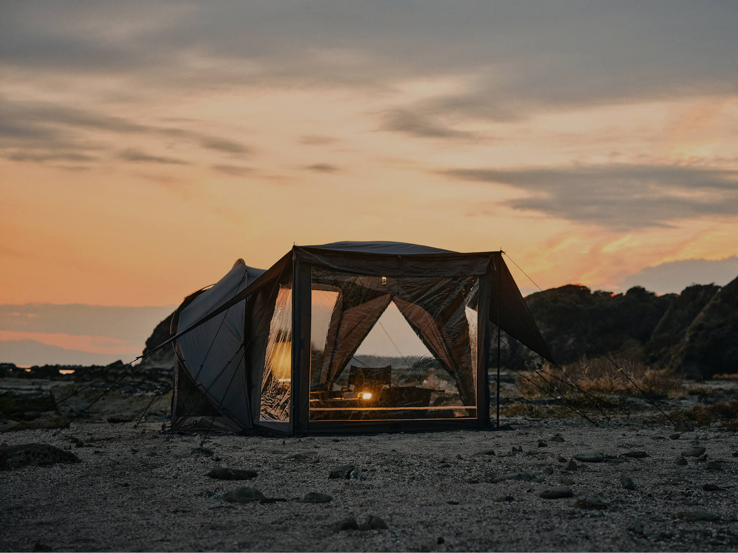 シェルターの中から、景色を眺める贅沢